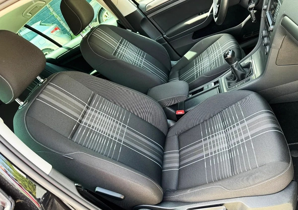 Volkswagen Golf cena 37900 przebieg: 125000, rok produkcji 2015 z Łask małe 742
